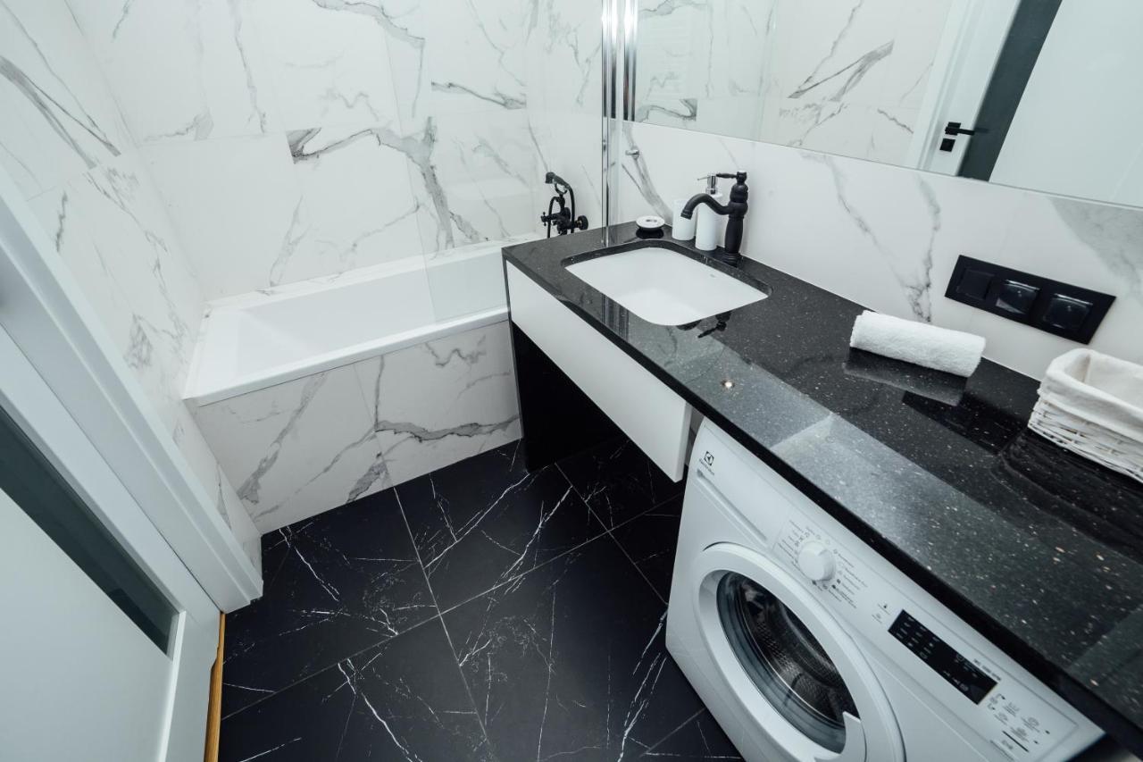 Pobookowane Chmielna Apartments Old Town Γκντανσκ Εξωτερικό φωτογραφία